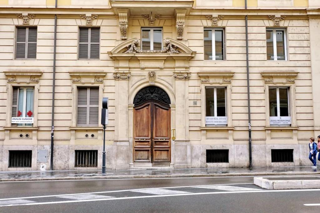 Elegant Apartment In The Heart Of Rome-Navona Area Экстерьер фото